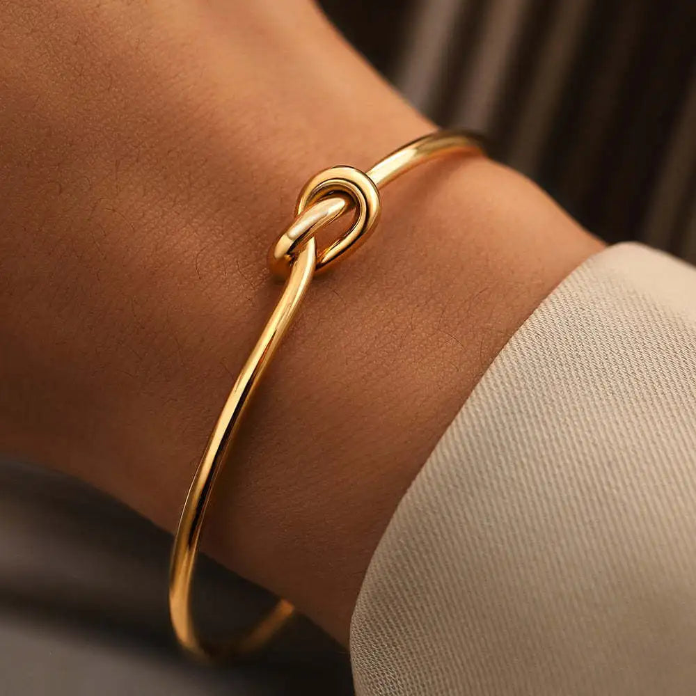 Bracelet Jonc Épuré en Acier Inoxydable – Élégance Discrète & Intemporelle
