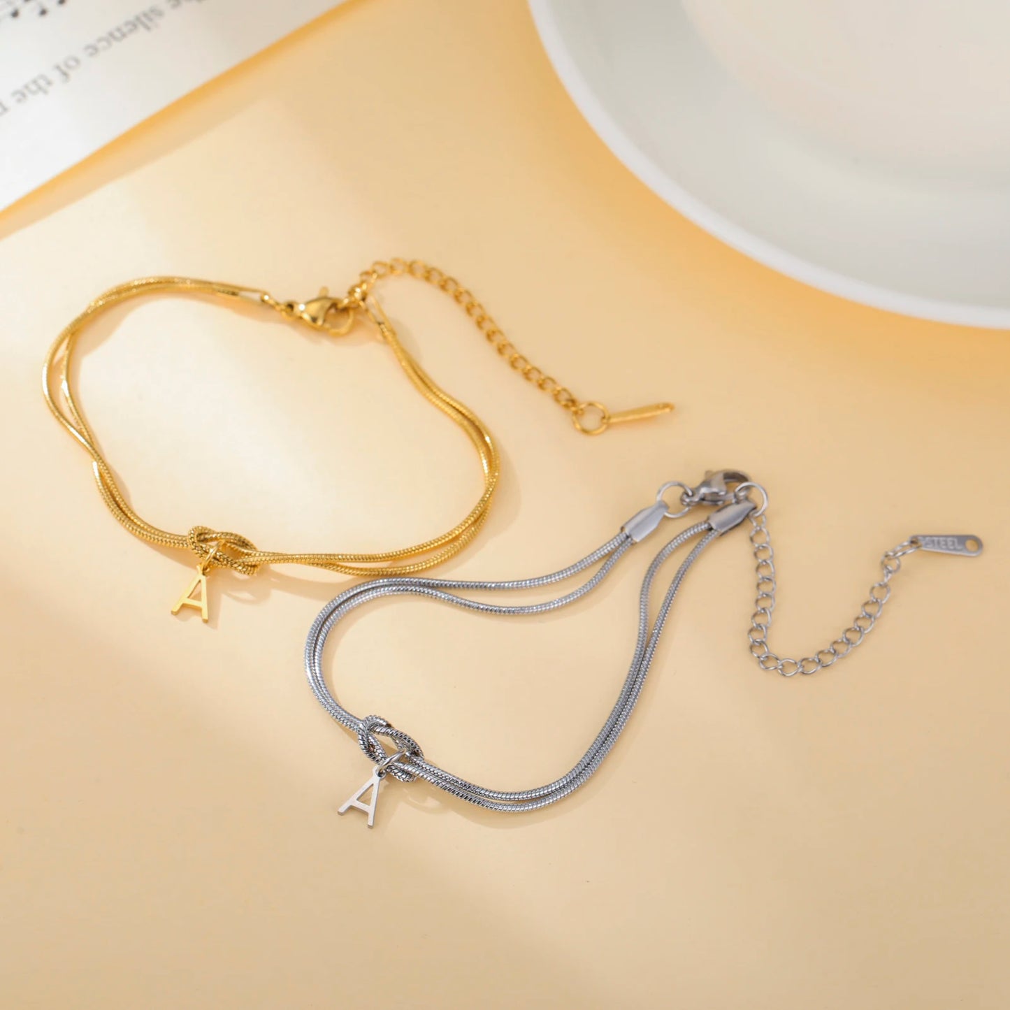 Bracelet Initiale Personnalisée – Chaîne Serpent