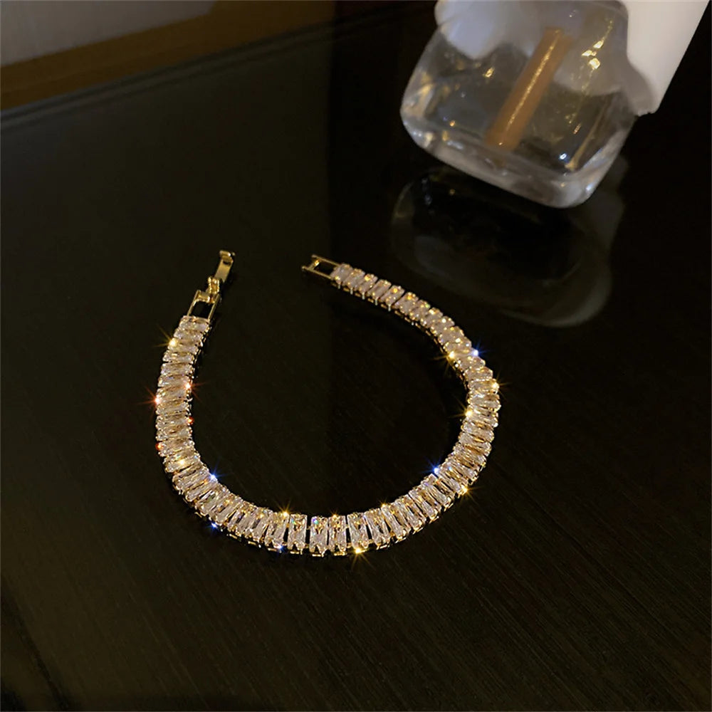 Bracelet Femme en Acier Inoxydable – Zirconium AAA Étincelant, Ajustable, Élégant & Durable