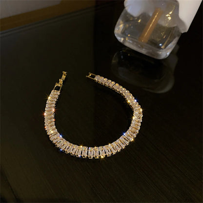 Bracelet Femme en Acier Inoxydable – Zirconium AAA Étincelant, Ajustable, Élégant & Durable