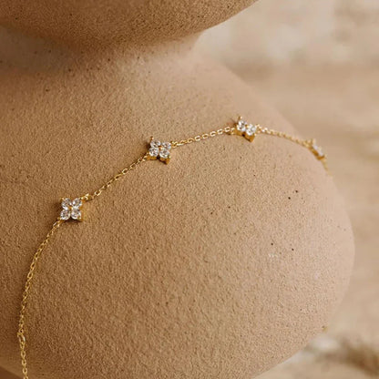 Collier Superposé Doré – Élégance Minimaliste