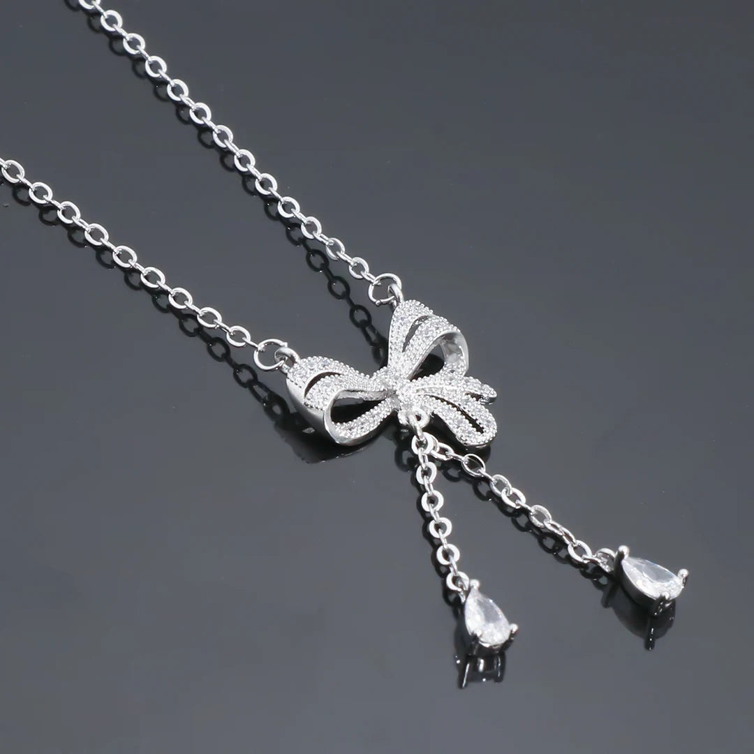 Collier Femme – Pendentif Raffiné en Cristal & Acier Inoxydable, Symbole de Protection & Élégance