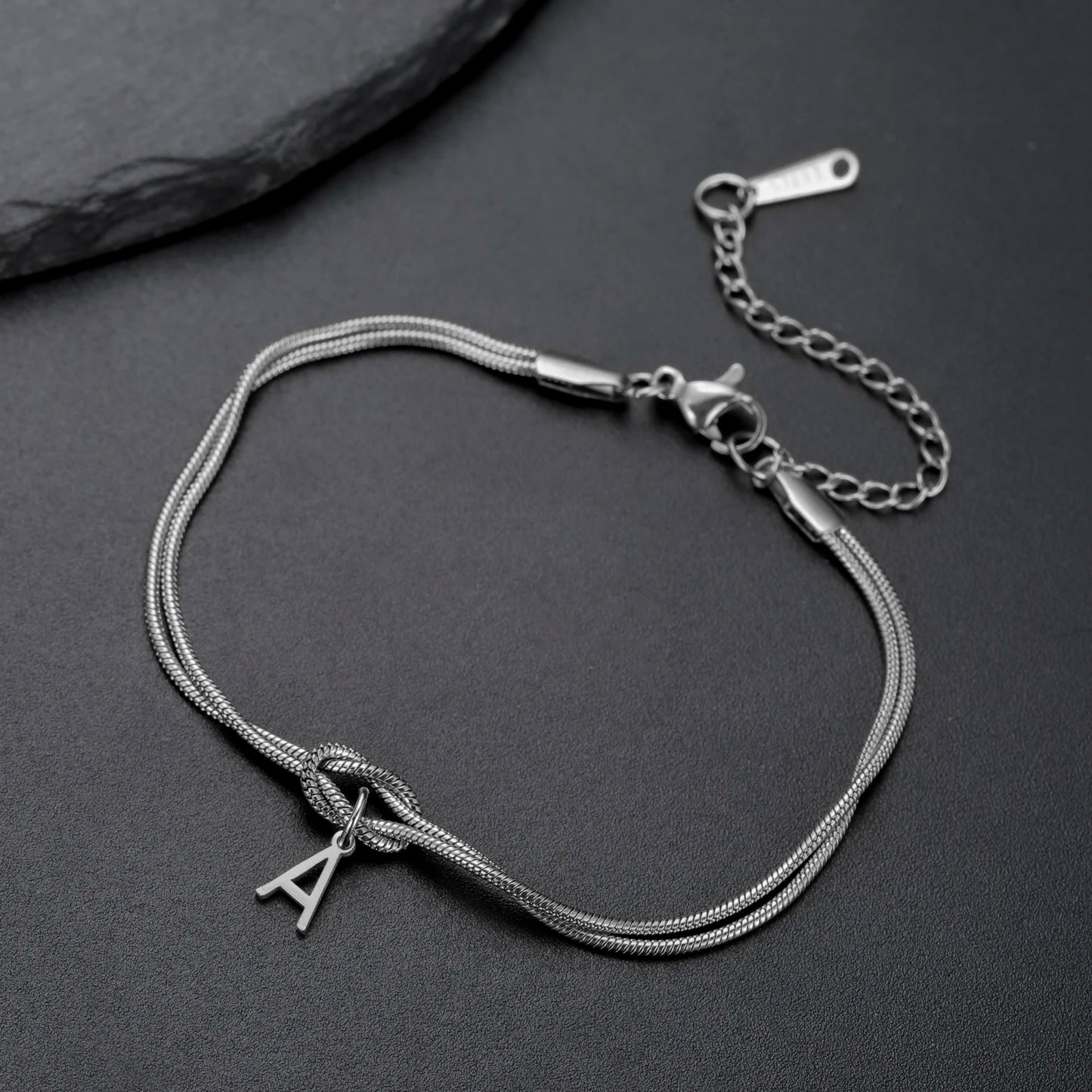 Bracelet Initiale Personnalisée – Chaîne Serpent