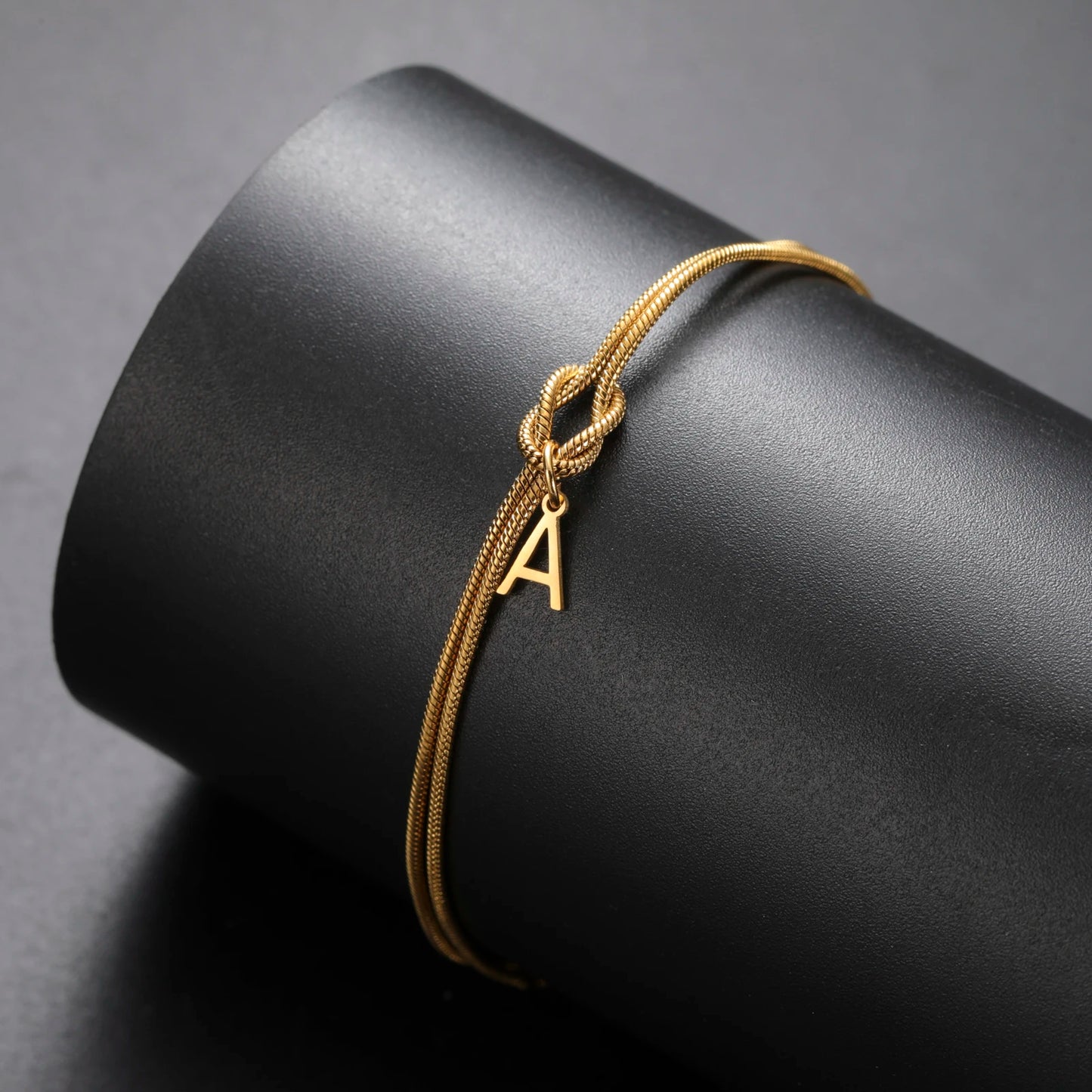 Bracelet Initiale Personnalisée – Chaîne Serpent