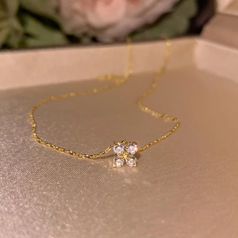 Collier Superposé Doré – Élégance Minimaliste