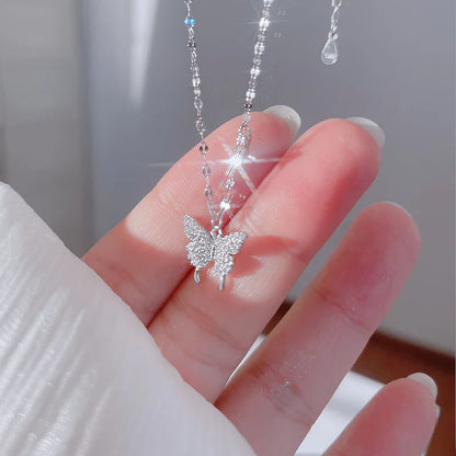 Collier Bohème Multi-Couches avec Pièces et Perles