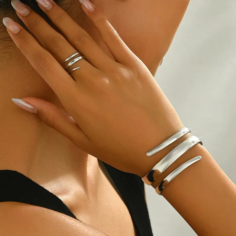 Bracelet Jonc Épuré en Acier Inoxydable – Élégance Discrète & Intemporelle