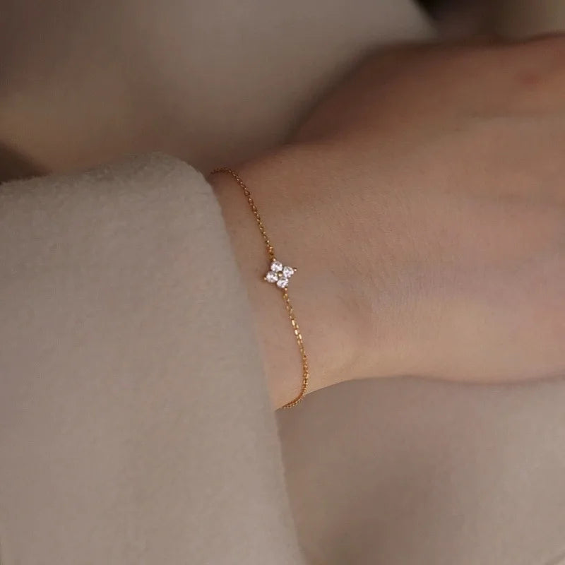 Collier Superposé Doré – Élégance Minimaliste