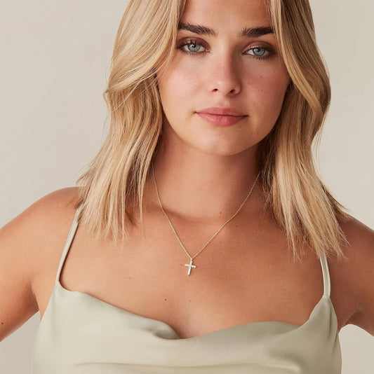 Collier Croix Élégant en Zirconium – Pendentif Brillant Plaqué Or & Argent, Cadeau Intemporel