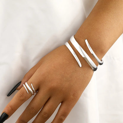 Bracelet Jonc Épuré en Acier Inoxydable – Élégance Discrète & Intemporelle